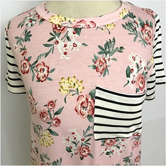 Adorable Blush Floral Striped PocketTee SML - Picture 7 of 8